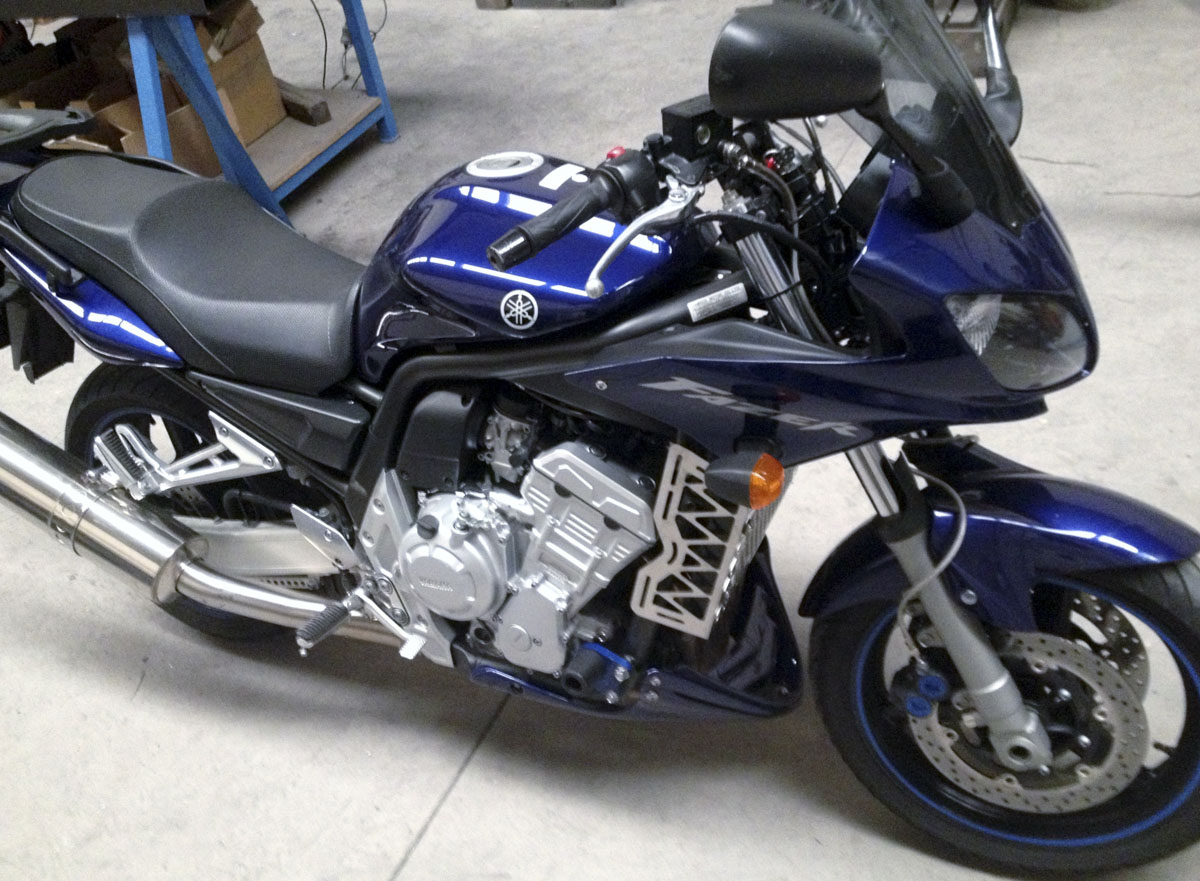Protección de radiadores para Yamaha FZ1