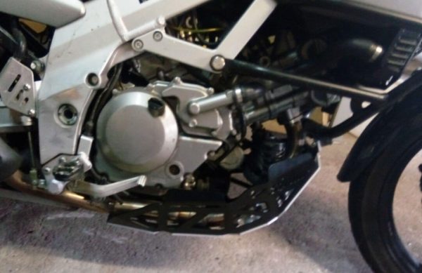 Cubre cárter para Suzuki V-Strom 650